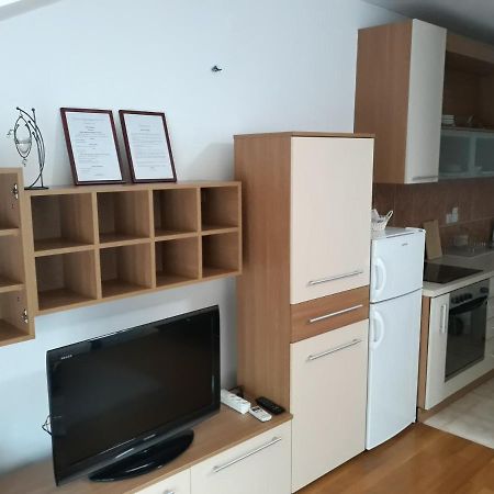 Apartman Romansa Lägenhet Vrnjačka Banja Exteriör bild