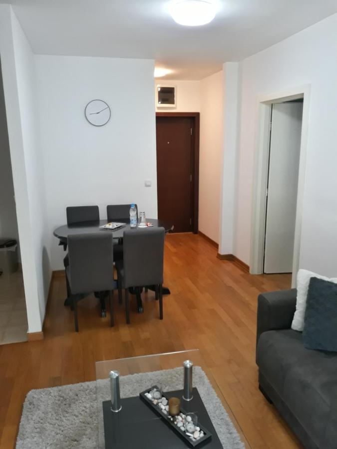 Apartman Romansa Lägenhet Vrnjačka Banja Exteriör bild